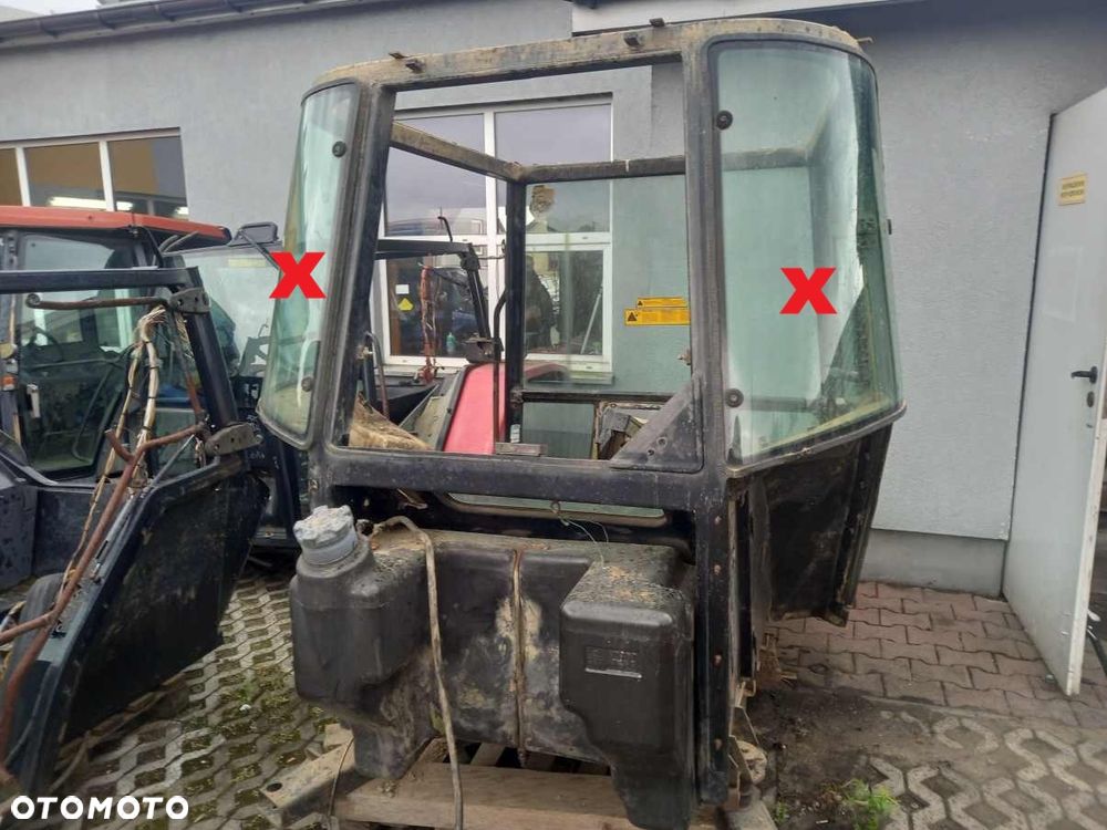 Elementy kabiny Massey Ferguson 8150 - 2