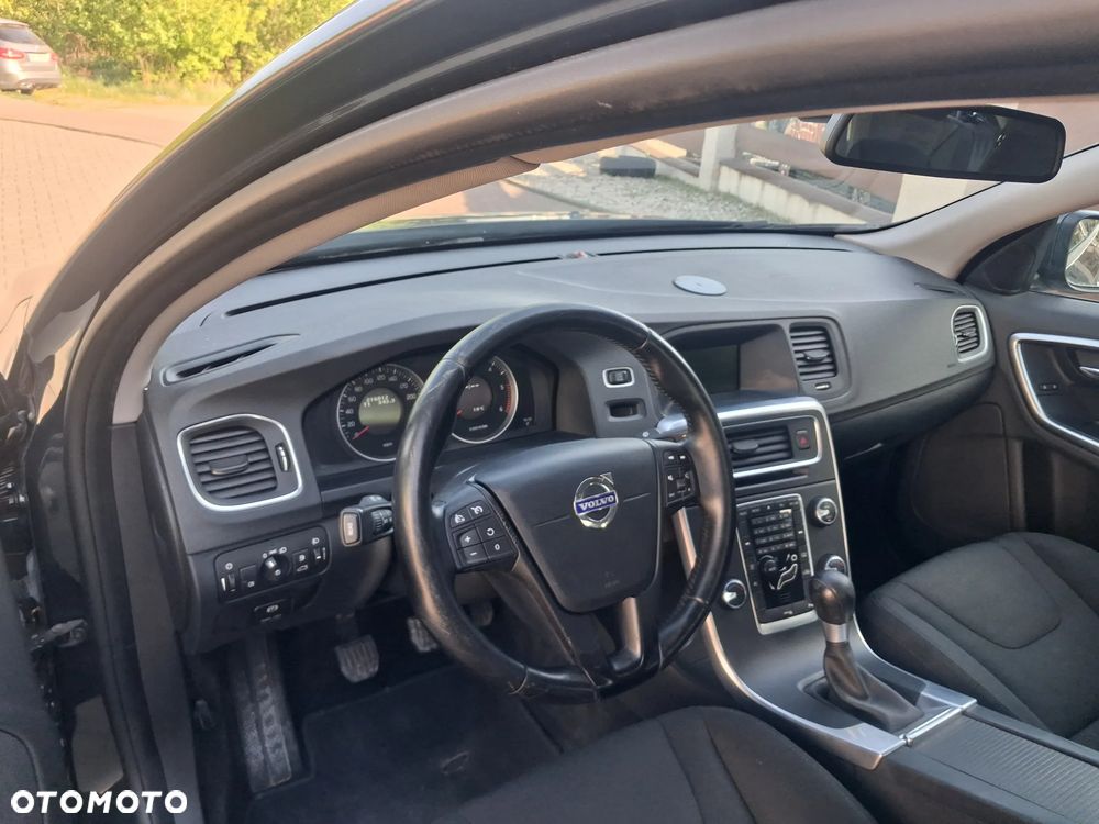 Volvo S60 DRIVe Kinetic - 14