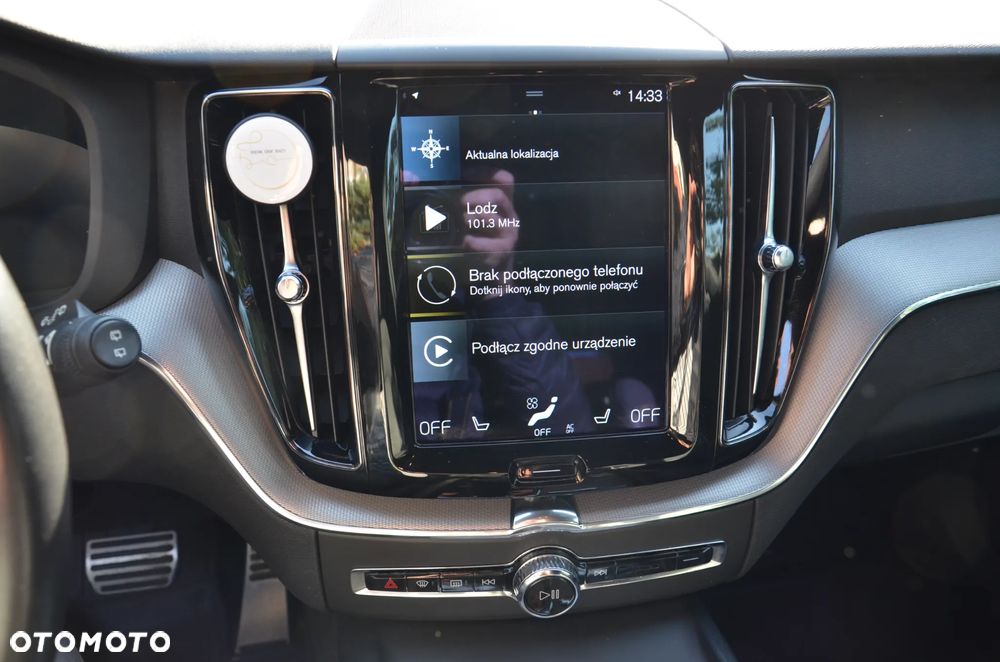 Volvo XC 60 D4 R-Design - 21
