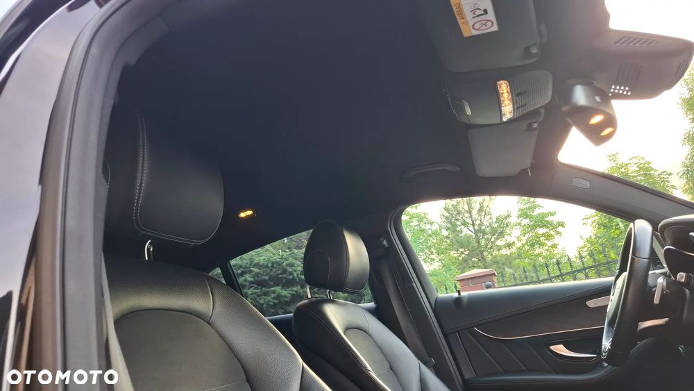 Mercedes-Benz GLC 250 4Matic 9G-TRONIC Exclusive - 29