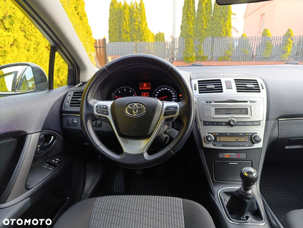 Toyota Avensis 2.0 D-4D Active - 17