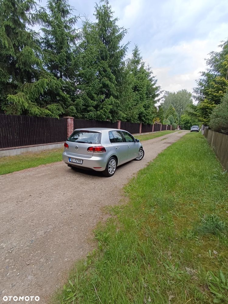 Volkswagen Golf - 16