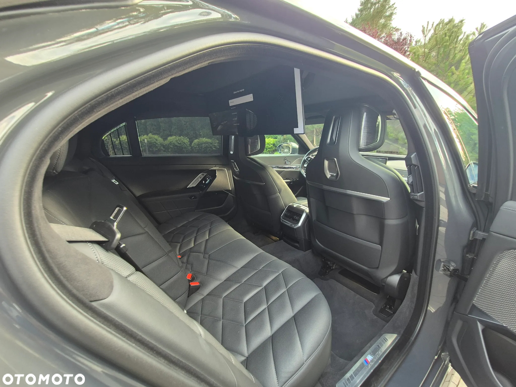 BMW Seria 7 740d xDrive - 28