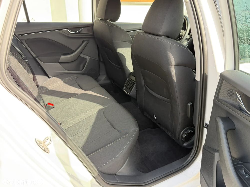 Skoda Kamiq 1.0 TSI Edition 130 - 11