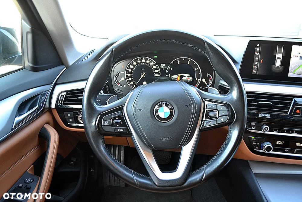 BMW Seria 5 520d Luxury Line sport - 15