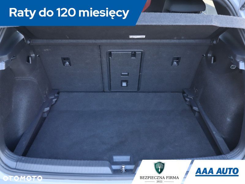 Volkswagen Golf - 16