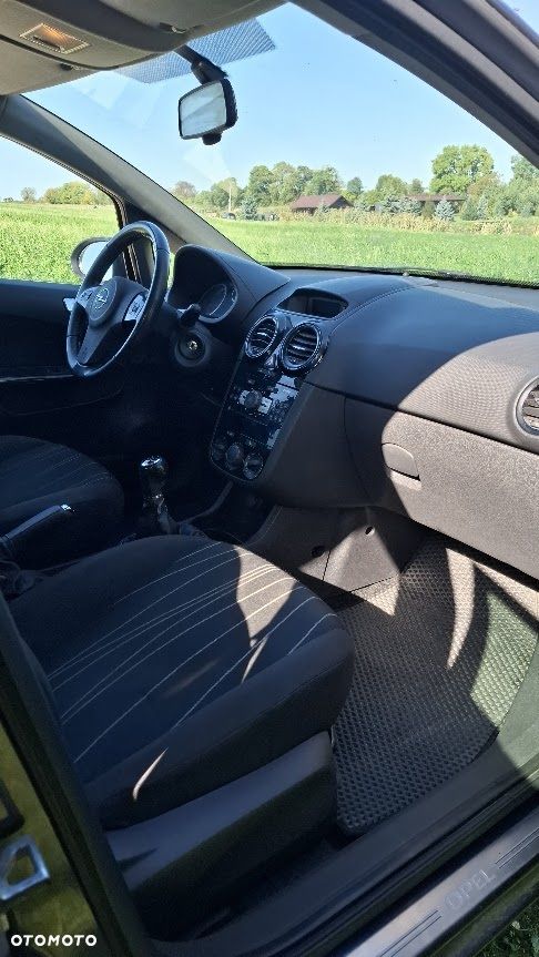 Opel Corsa - 12