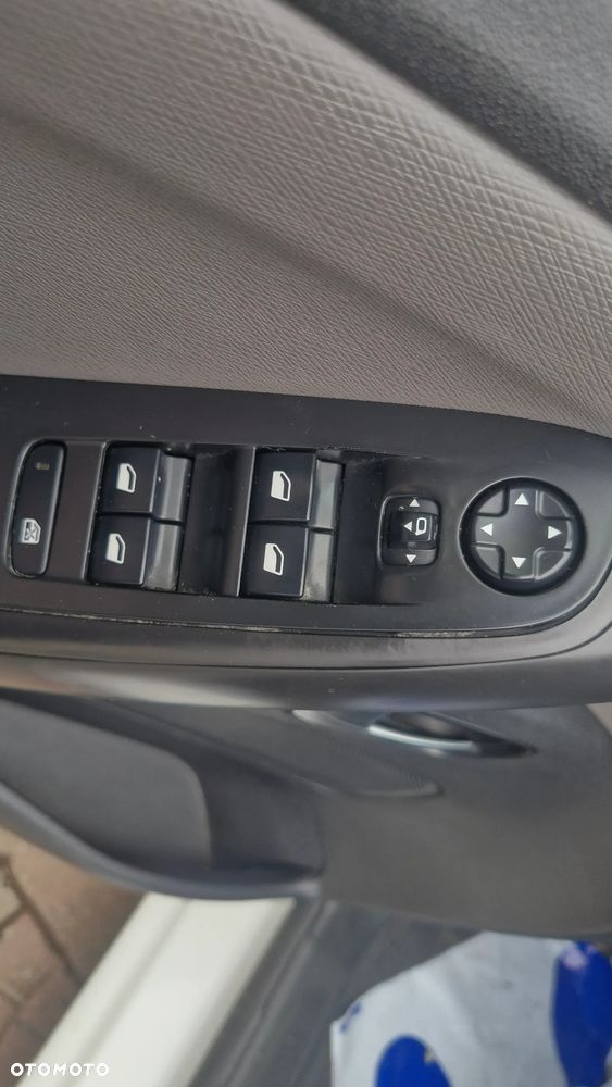 Citroën C4 Picasso BlueHDi 100 Stop&Start Attraction - 27