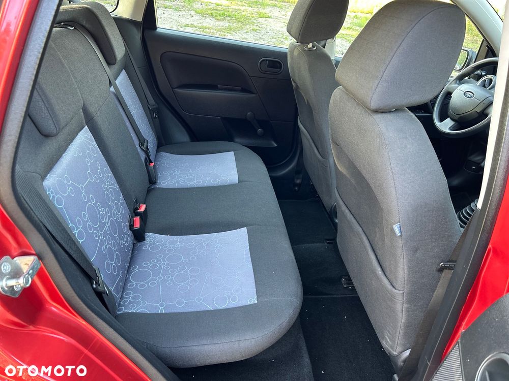Ford Fiesta 1.3 Style - 33