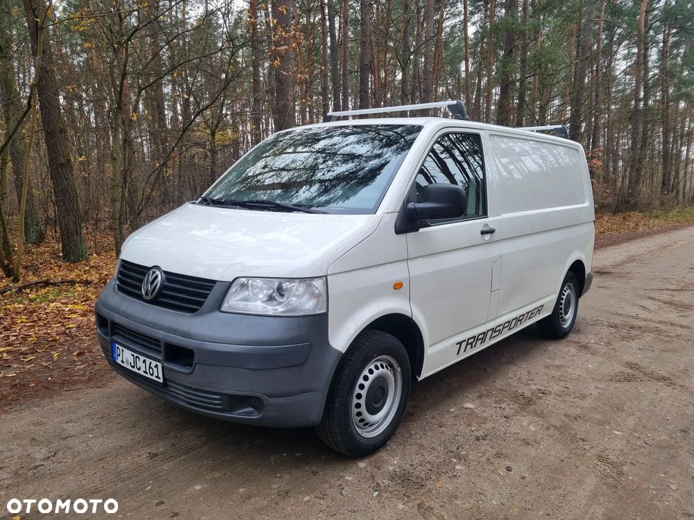 Volkswagen Transporter - 1