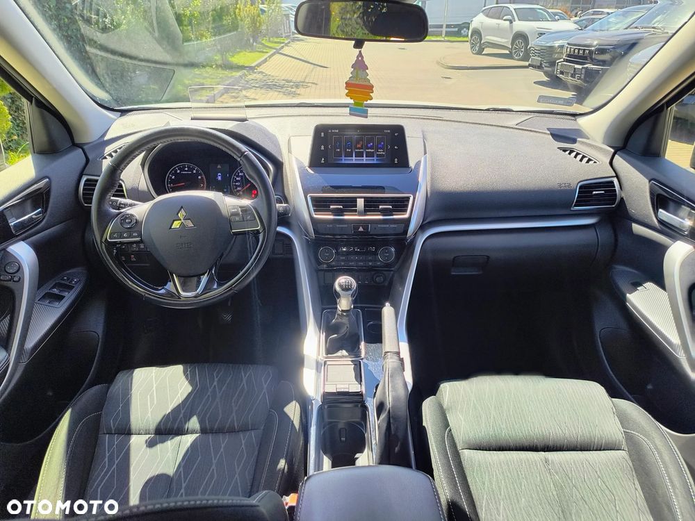 Mitsubishi Eclipse Cross 1.5 T Intense - 27