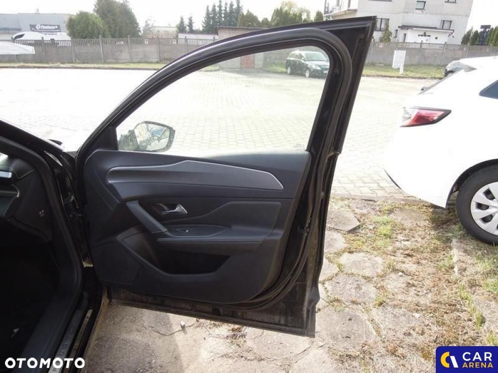Peugeot 408 - 25