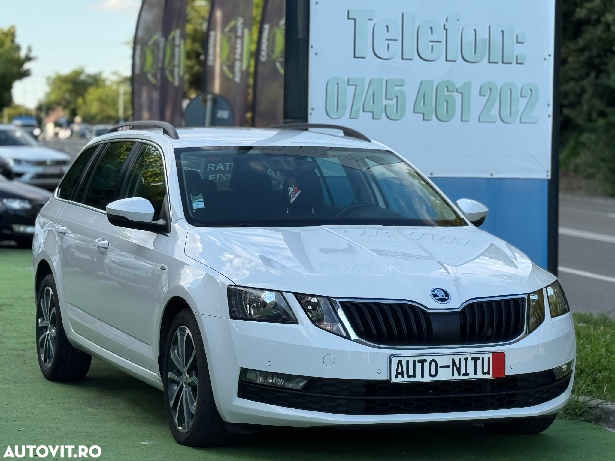 Skoda Octavia Combi Diesel 1.6 TDI DSG Ambition - 15