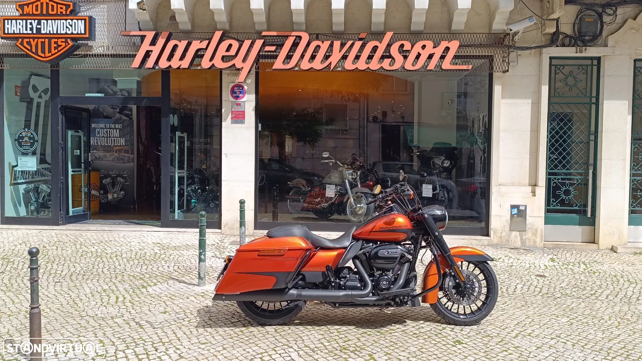 Harley-Davidson Tour ROAD KING SPECIAL - 1