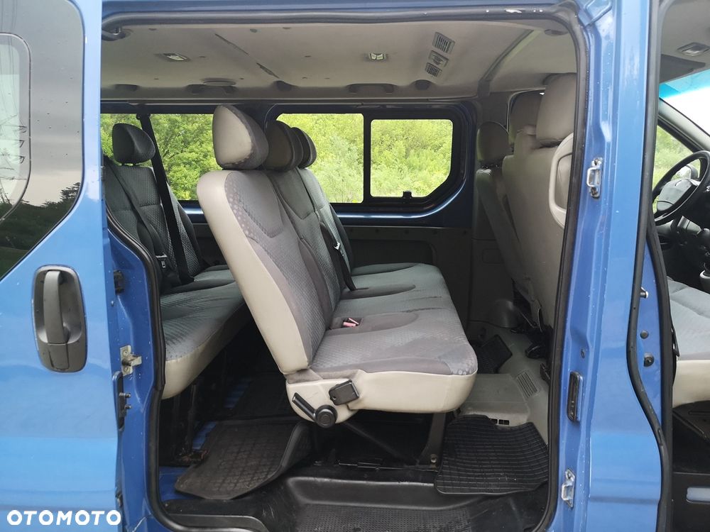 Renault Trafic - 12