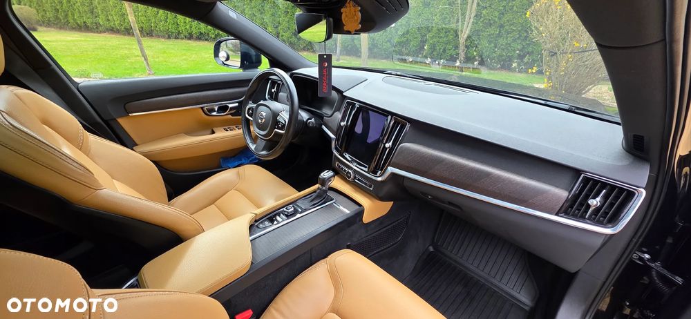 Volvo V90 Cross Country T6 AWD Pro - 33