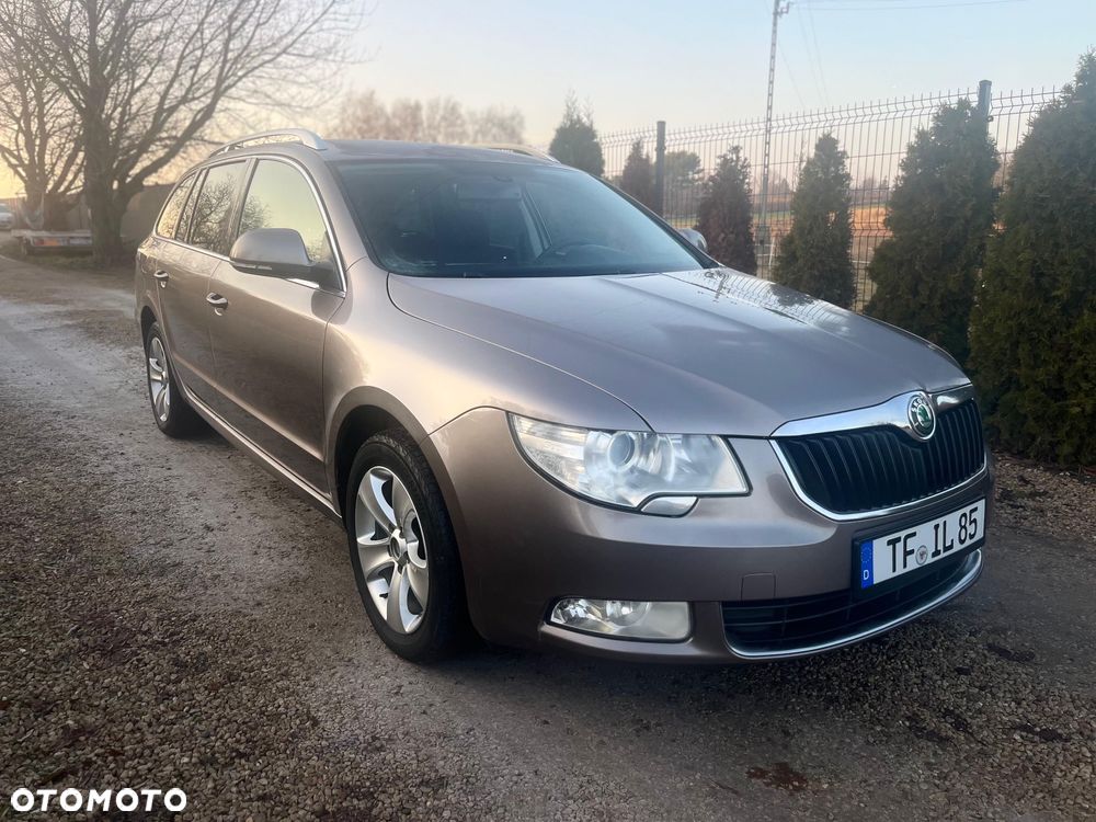 Skoda Superb 2.0 TDI Exclusive - 1