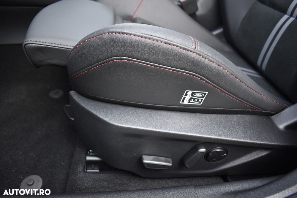 Ford Focus - 17