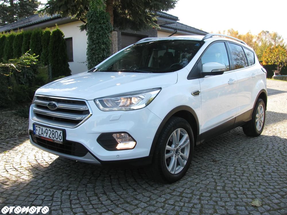 Ford Kuga 1.5 EcoBoost 2x4 Trend - 31