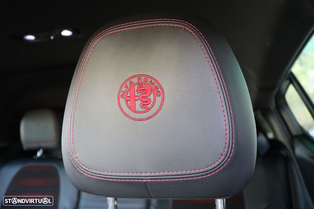 Alfa Romeo Tonale 1.3 Plug-In Hybrid Veloce e-AWD - 29