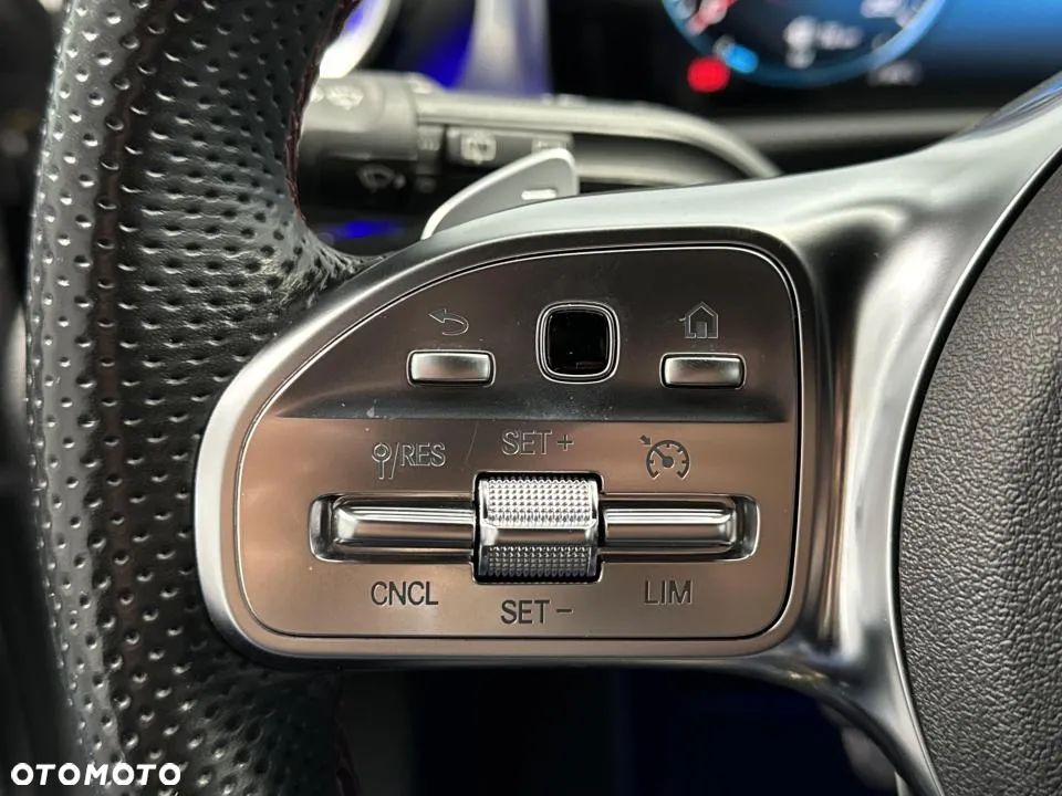 Mercedes-Benz CLA 250 E AMG Line 8G-DCT - 15