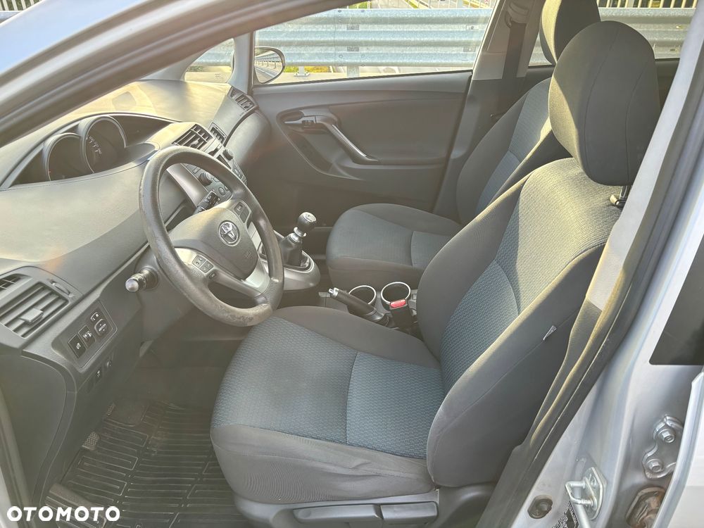 Toyota Verso 1.6 Active - 14