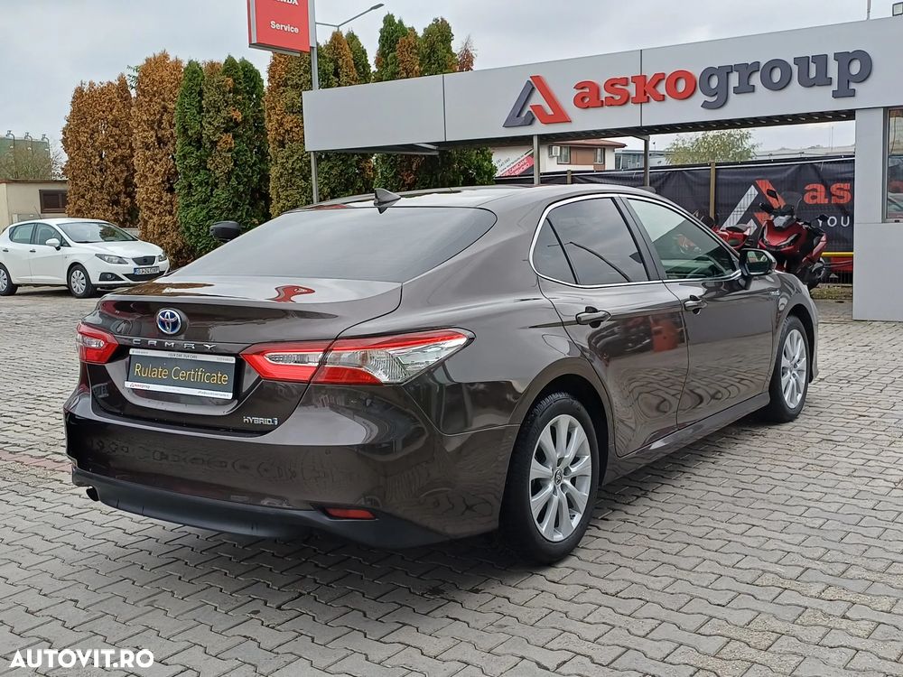 Toyota Camry 2.5 Hybrid Business - 7