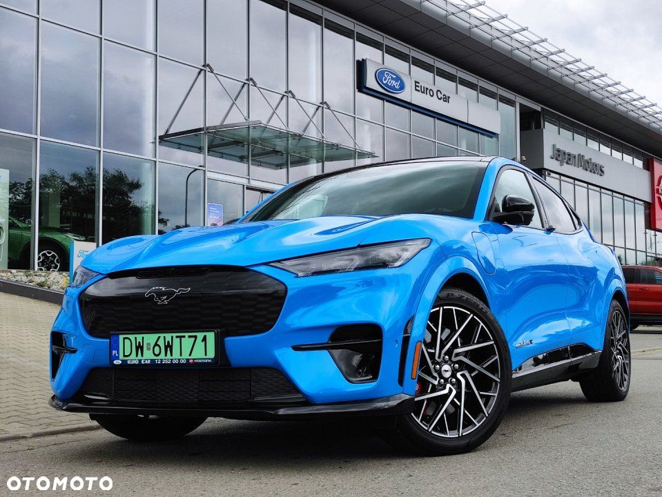 Ford Mustang Mach-E - 1