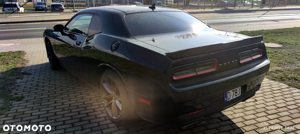 Dodge Challenger 6.4 Scat Pack - 13