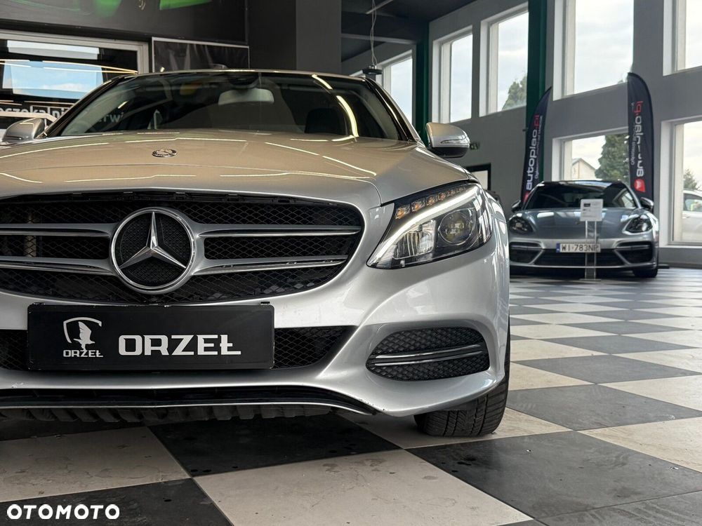 Mercedes-Benz Klasa C - 32