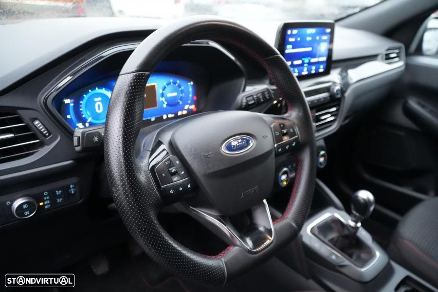 Ford Kuga 1.5 EcoBoost ST-Line - 12
