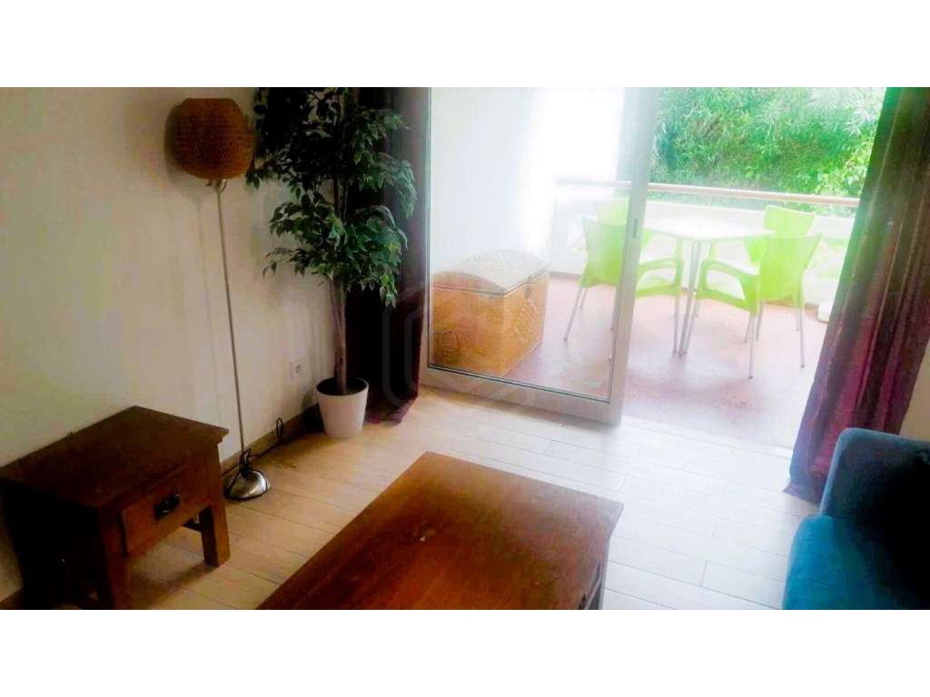 Apartamento acolhedor situado a apenas 400 metros da Praia do Forte... - Grande imagem: 4/24