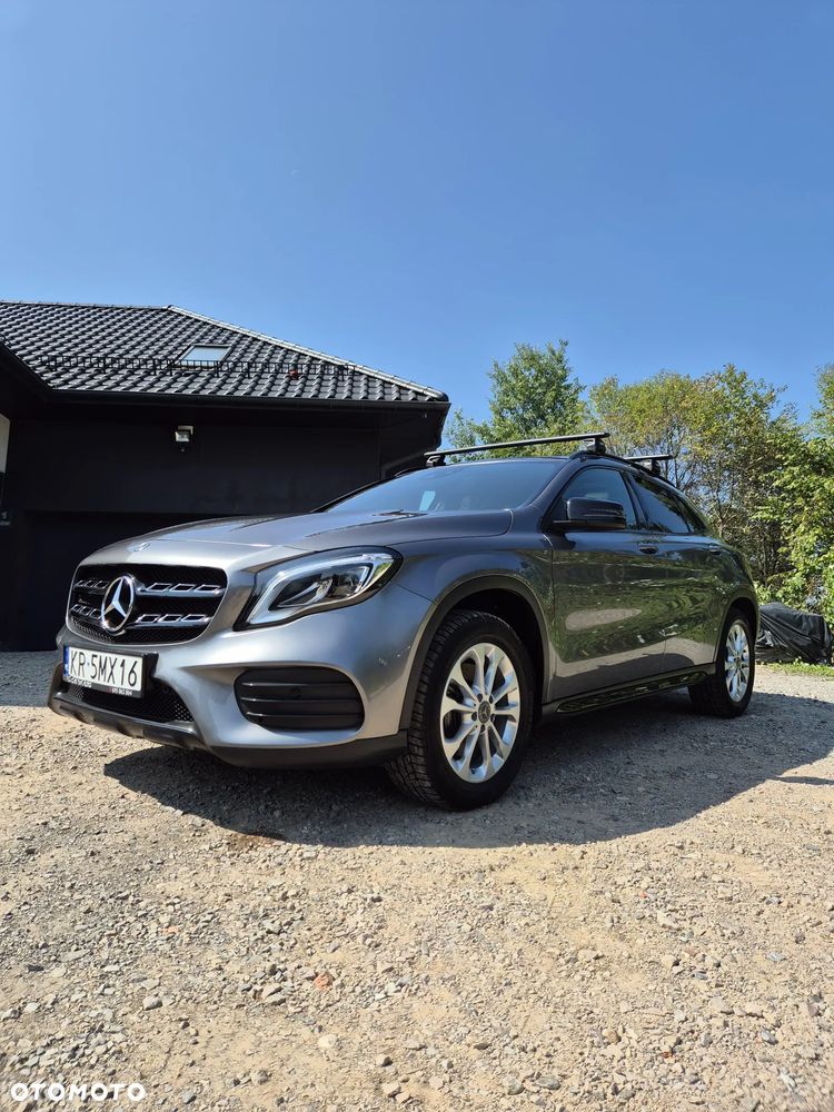 Mercedes-Benz GLA - 1