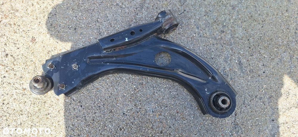 wahacz przedni prawy rifter berlingo iv proace city - 1