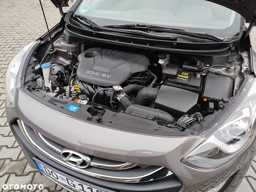 Hyundai i30 1.6 Premium - 18