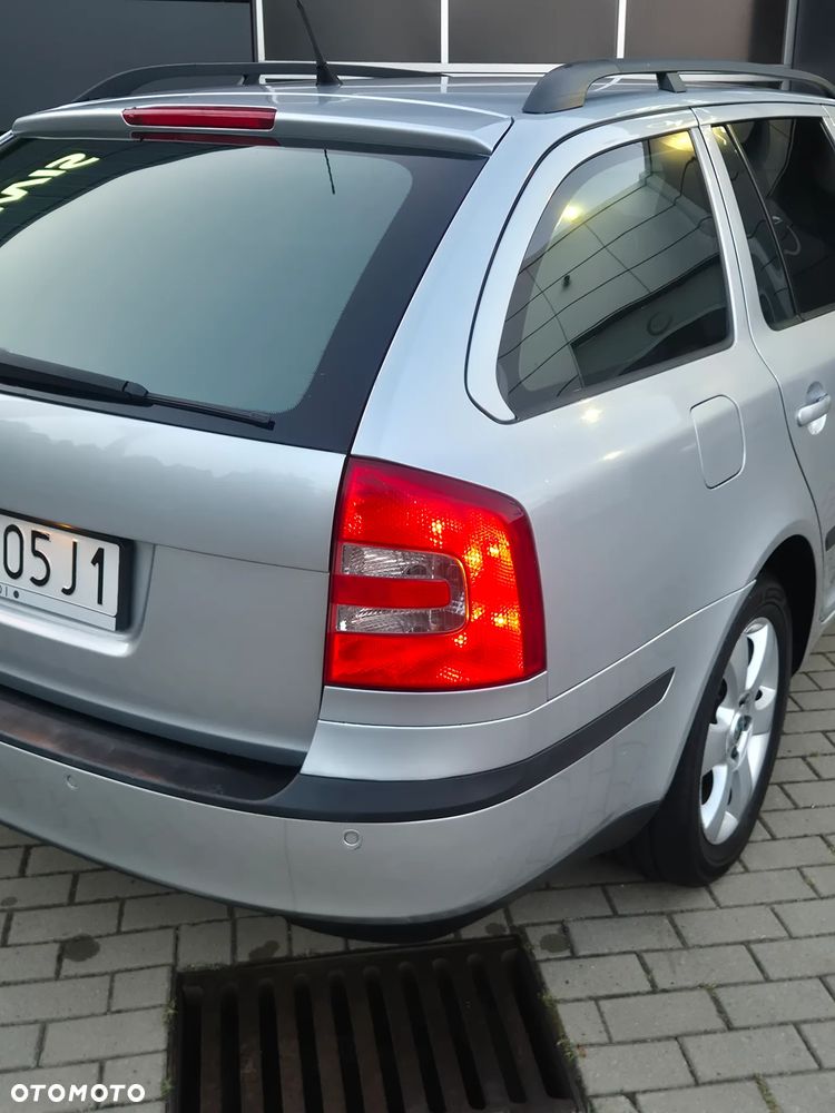 Skoda Octavia 2.0 TDI Elegance DSG - 9