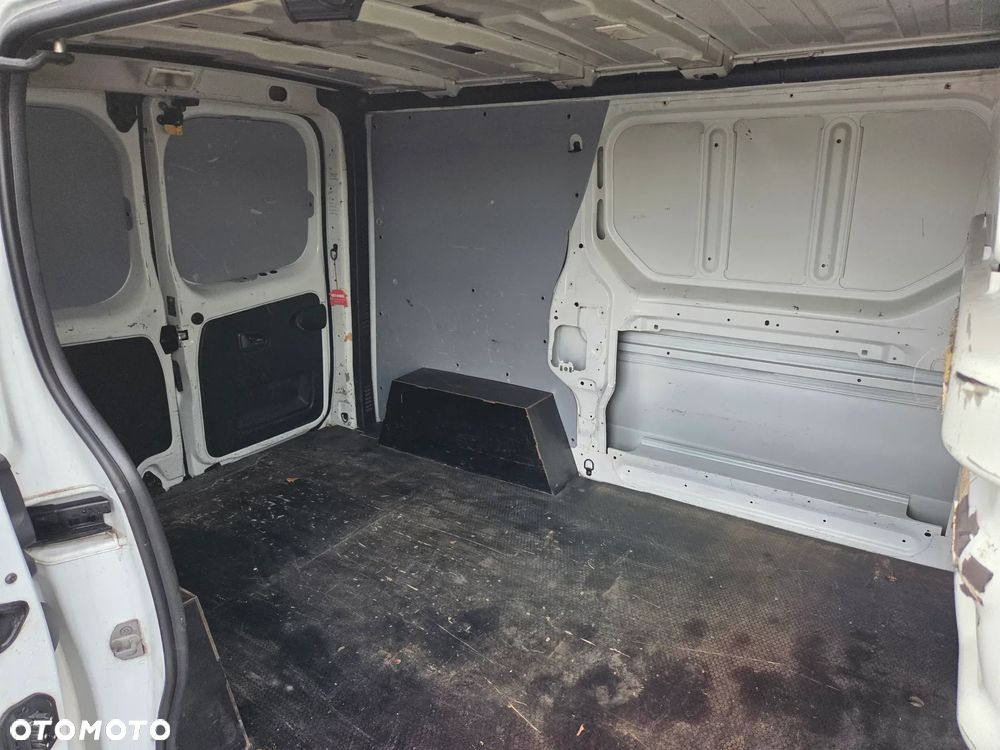 Renault TRAFIC - 7