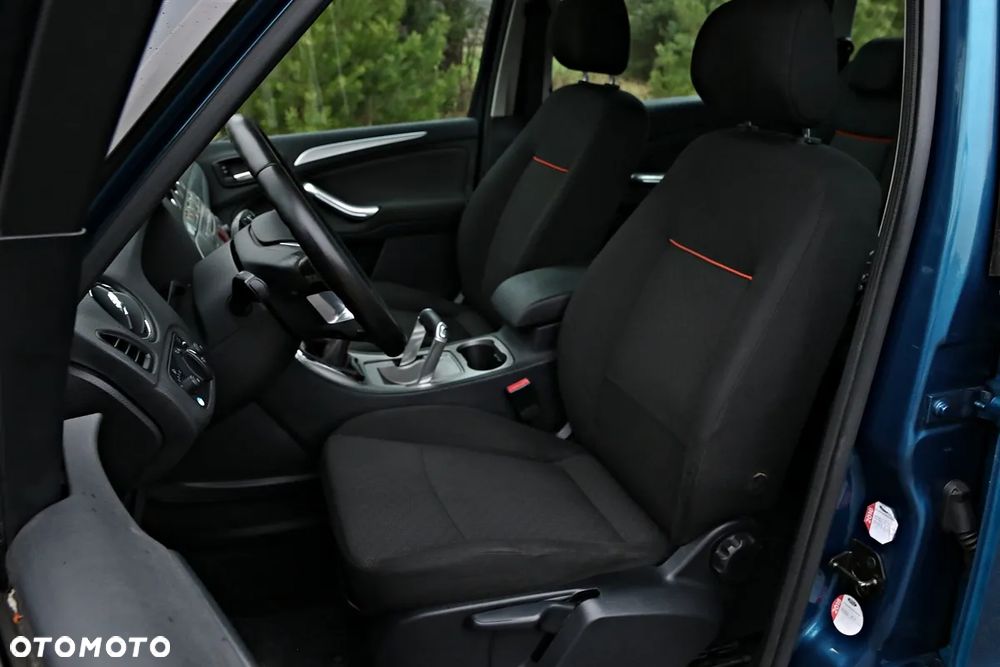 Ford Galaxy 2.0 TDCi DPF Ambiente - 31