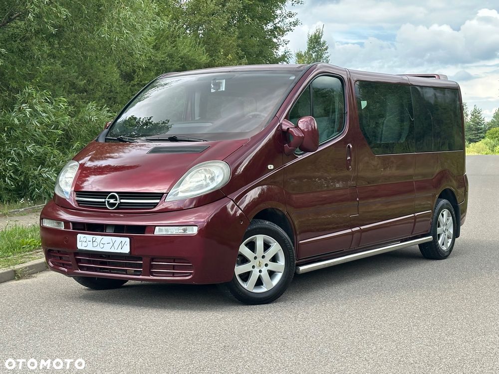 Opel Vivaro - 1