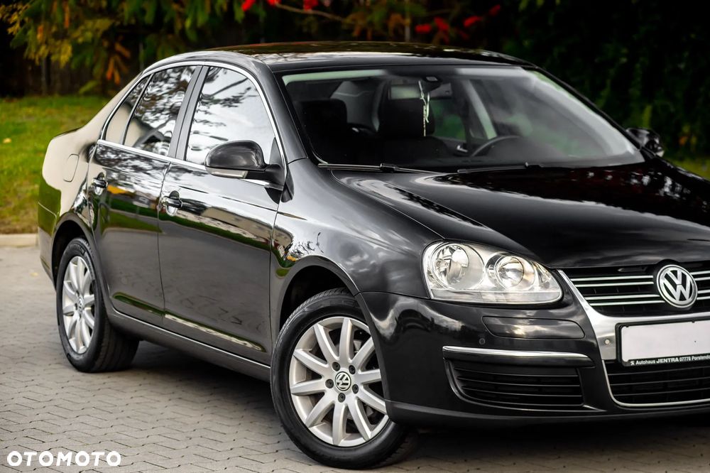 Volkswagen Jetta 1.6 TDI DPF Trendline - 31