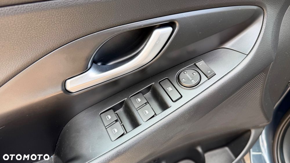 Hyundai i30 1.0 T-GDI Comfort DCT - 33