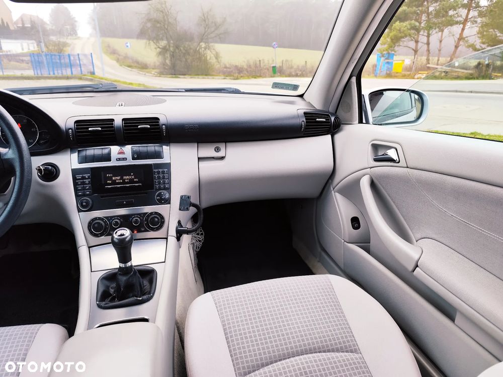 Mercedes-Benz Klasa C - 16