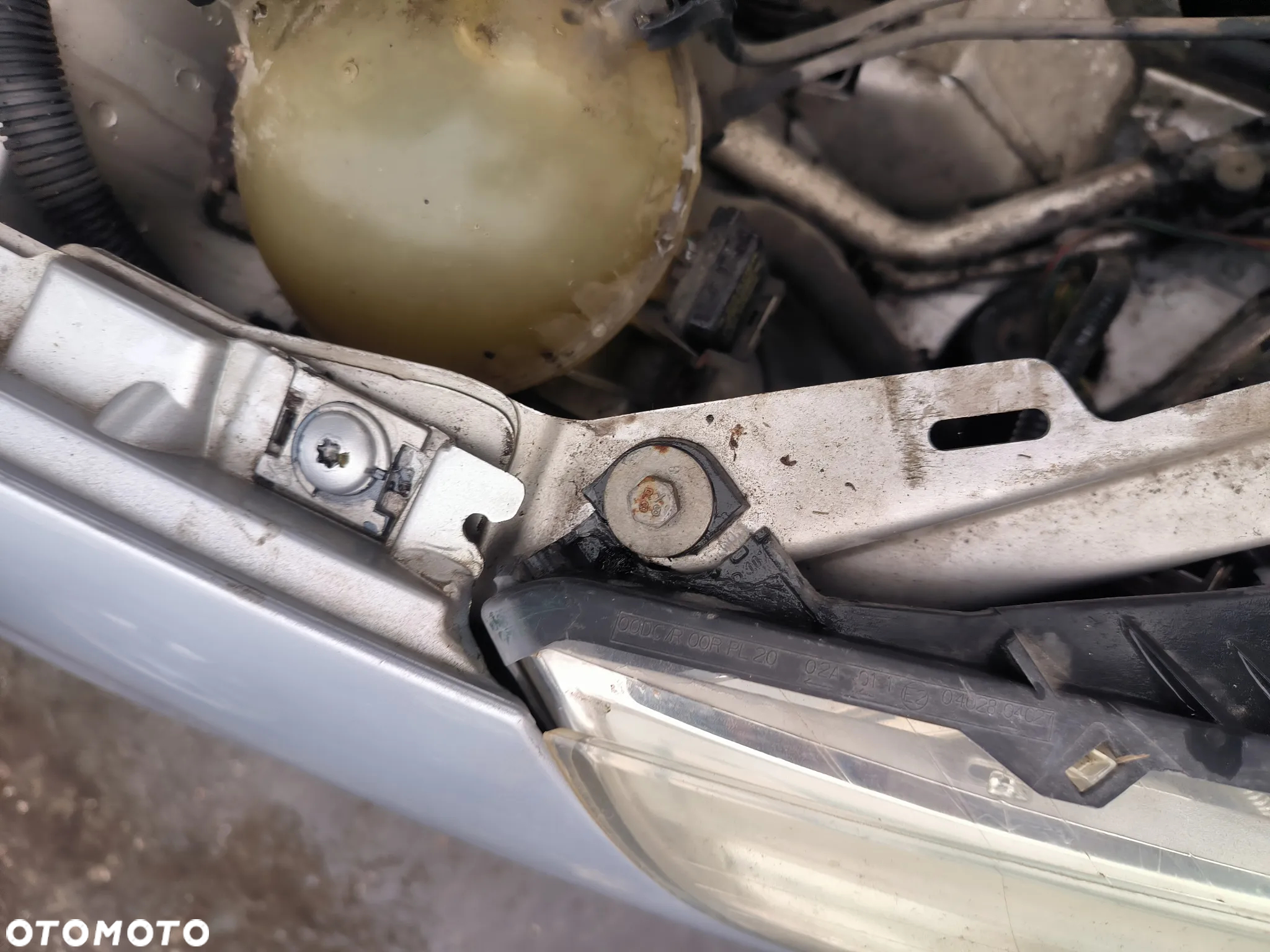 lampa lewa przednia xenon Citroen C4 I EZR 1.6 HDi - 4