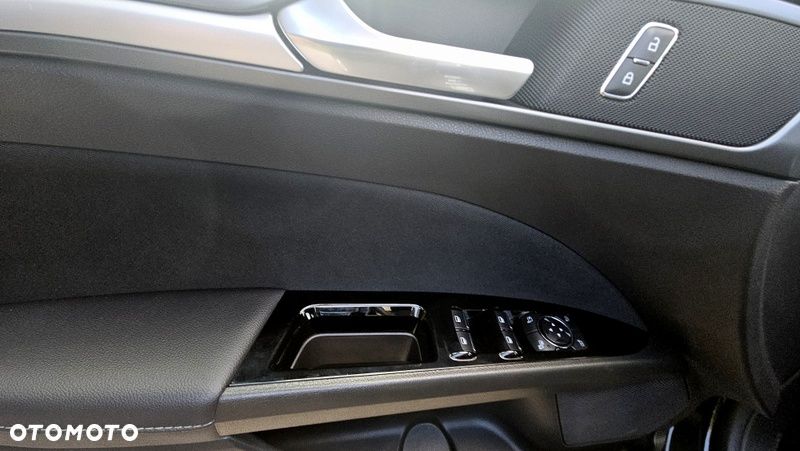 Ford Mondeo 2.0 TDCi Titanium - 29