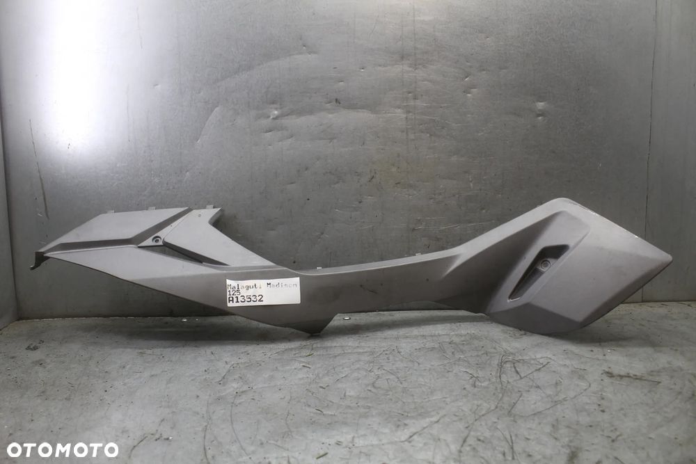 Rieju City Line Malaguti Madison 3 125 Owiewka osłona lewa listwa hokej płoza - 1