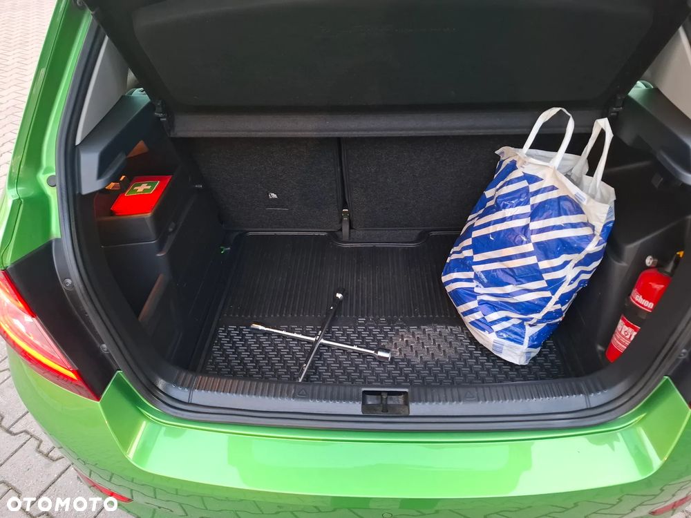 Skoda Fabia 1.0 TSI Ambition Plus - 38