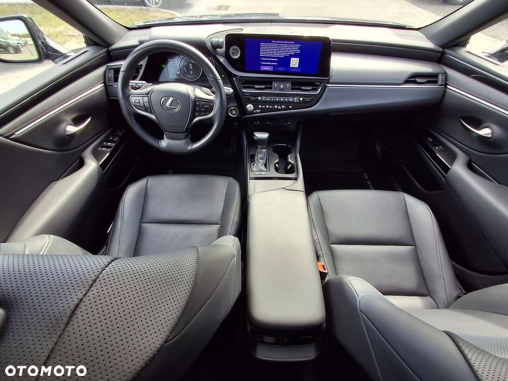 Lexus ES 300h Business Edition - 13