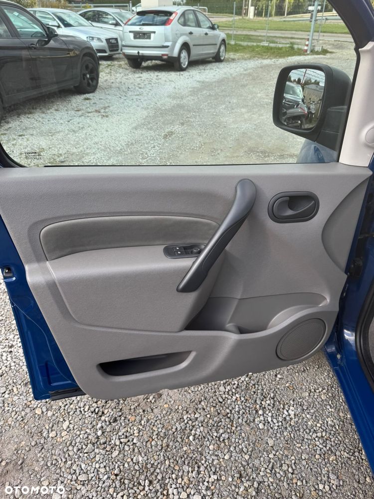 Renault Kangoo 1.6 8V Happy Family - 15