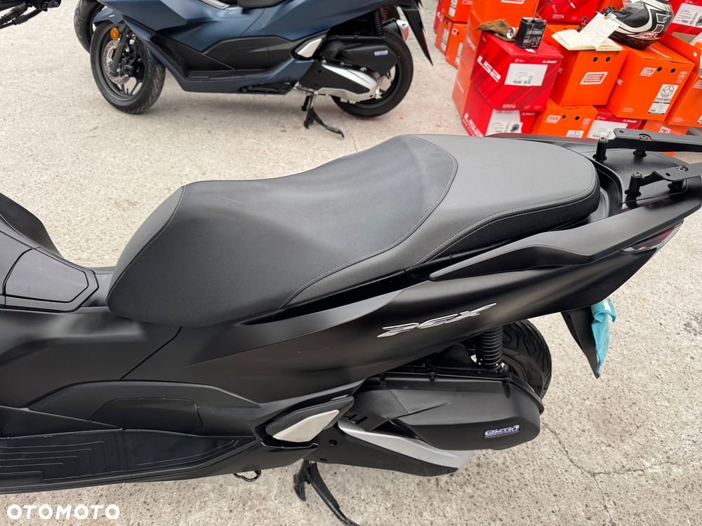 Honda PCX - 11