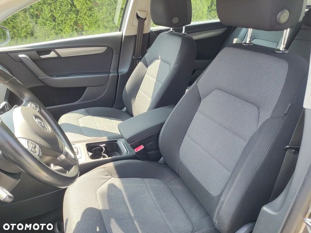 Volkswagen Passat 2.0 Blue TDI DSG SCR Comfortline - 21